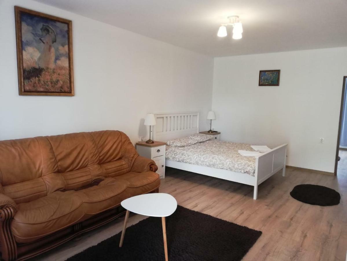 Twins Apartments سوفاتا المظهر الخارجي الصورة